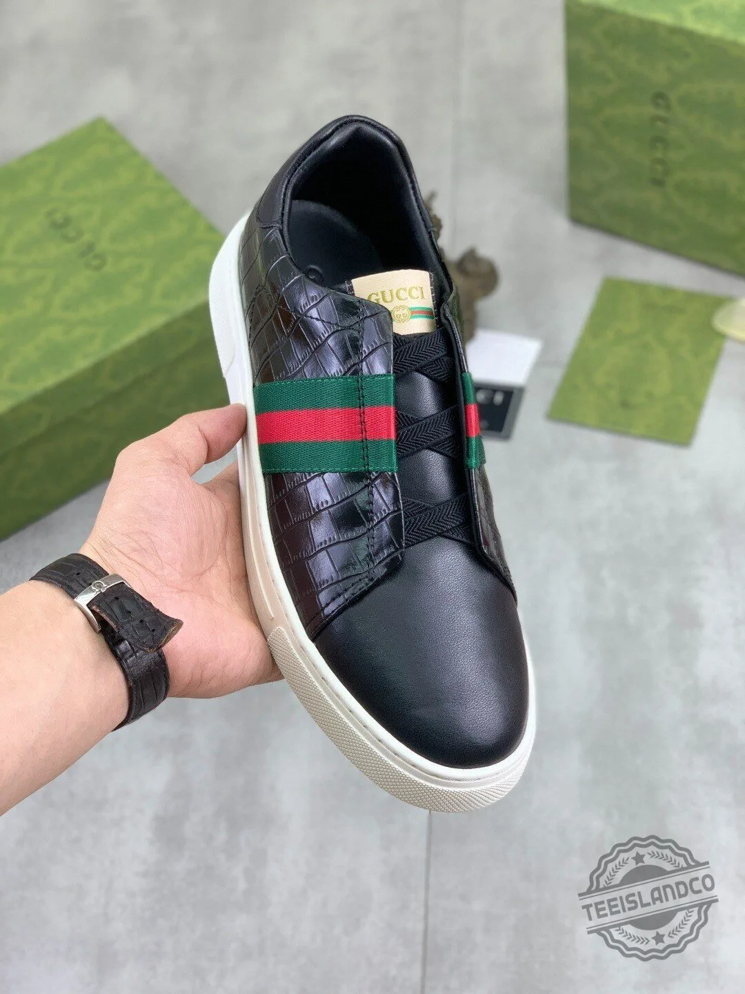 Gucci Black Leather Crocodile Print Stripe Casual Low Top Sneakers