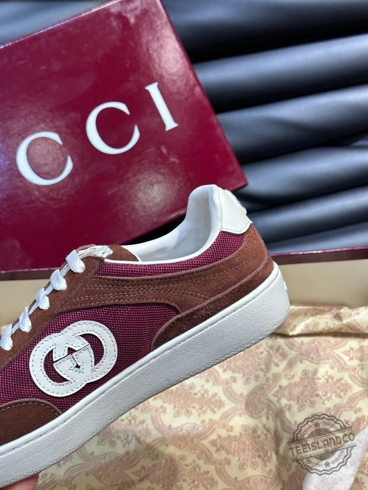 Gucci Interlocking G Brown and Red Low-Top Sneakers 7 Gucci Interlocking G Brown and Red Low-Top Sneakers